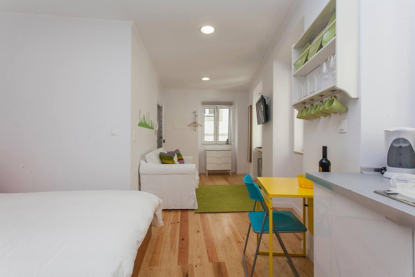 Whome Hidden Gem In Alfama Perfect To Explore Lisbona Esterno foto