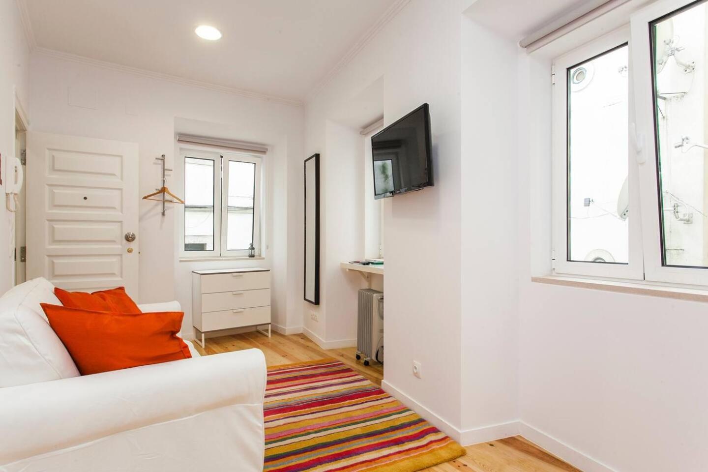 Whome Hidden Gem In Alfama Perfect To Explore Lisbona Esterno foto